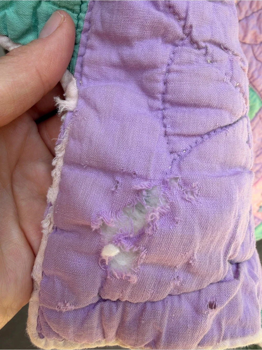 Vintage Lavender Fan Quilt 50x92 - Hand Quilted Scalloped Edge Cottage Quilt